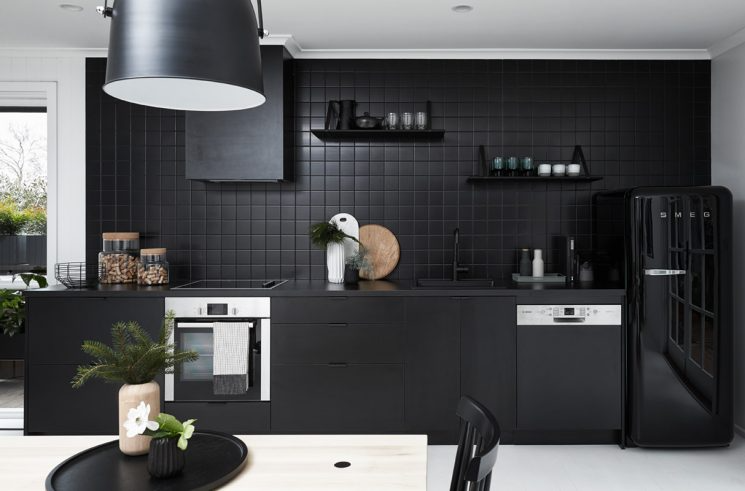 COMMENT UTILISER LA COULEUR NOIRE DANS VOTRE DÉCORATION