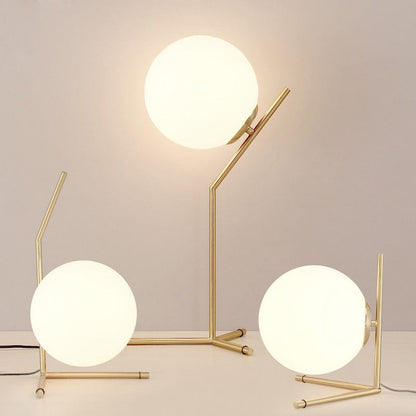 31 - Lampe à poser - Månen