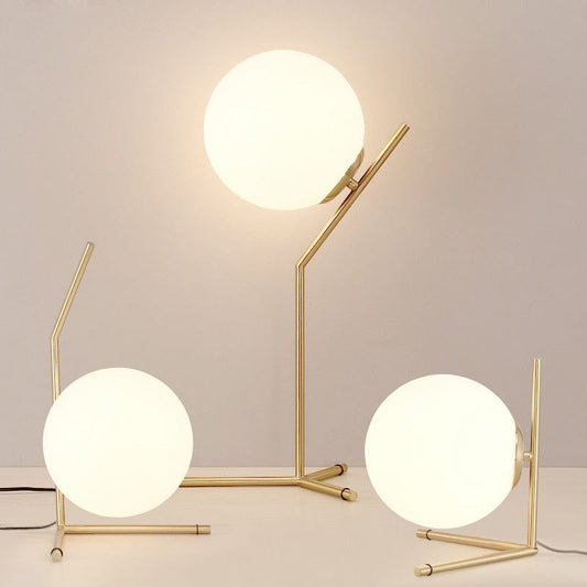 31 - Lampe à poser - Månen